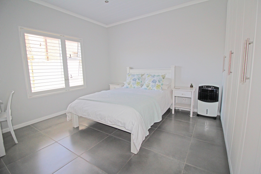 4 Bedroom Property for Sale in Myburgh Park Western Cape
